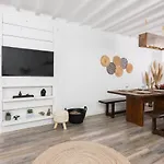 Whitelist Loft In Mykonos Town